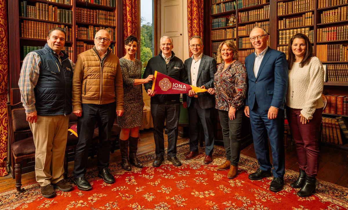 Harry Hughes (Director of Westport Estate), Sherylyn Watson (Ph.D., MSN, RN, CNE, Director of Nursing at Iona University), Eileen Ivers (Board of Trustees, Iona University), Dr Seamus Carey (President, Iona University), Barry O'Connor (CEO, Westport Estate), Kevin O'Sullivan (Senior VP of Enrolment Management & Student Affairs), Biddy Hughes (Head of Operations, Westport Estate) and Owen Hughes (Director of Westport Estate).